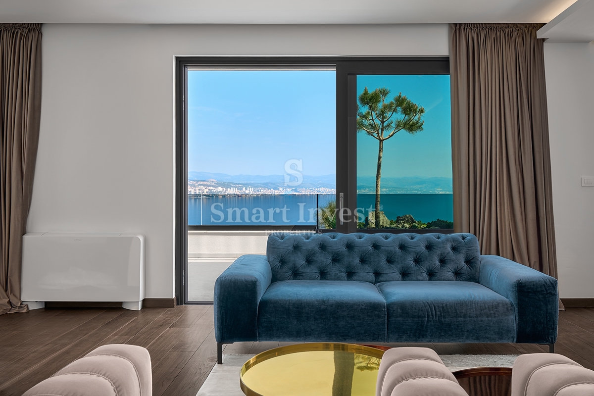 OPATIJA, luksuzni penthouse s strešnim bazenom in odprtim pogledom na morje (S3)