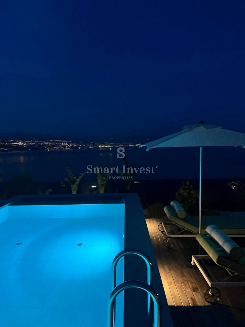 OPATIJA, luksuzni penthouse s strešnim bazenom in odprtim pogledom na morje (S3)