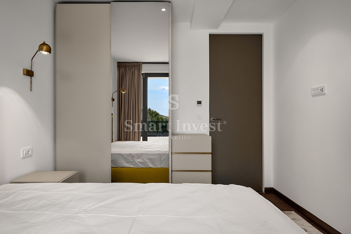 OPATIJA, luksuzni penthouse s strešnim bazenom in odprtim pogledom na morje (S3)