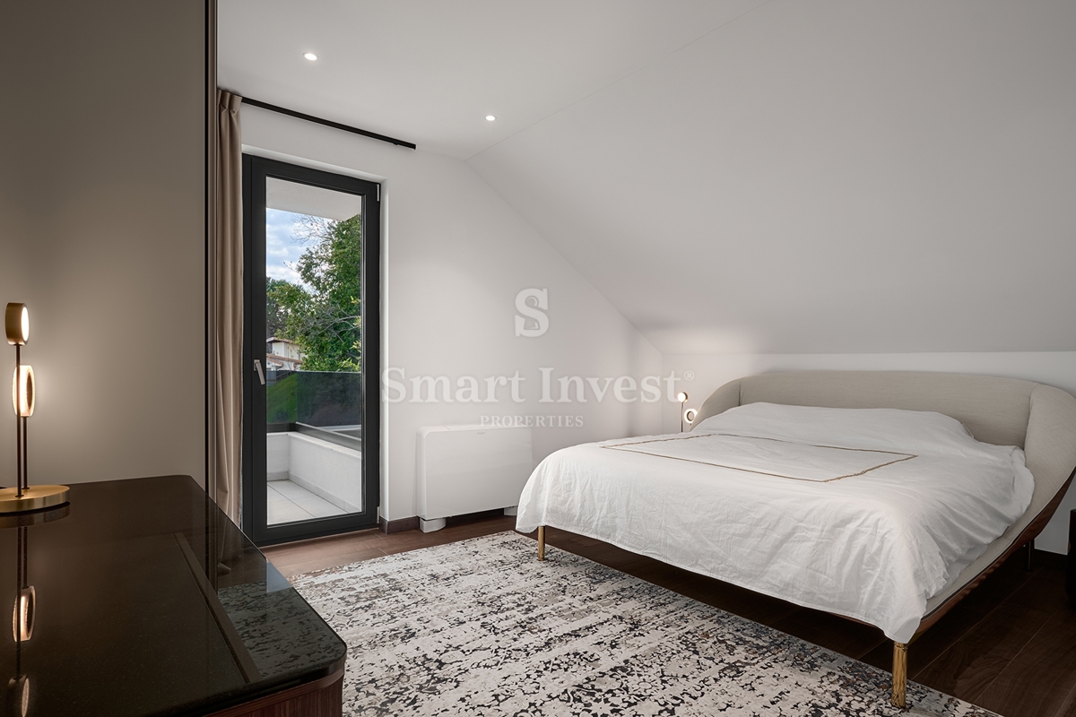 OPATIJA, luksuzni penthouse s strešnim bazenom in odprtim pogledom na morje (S3)