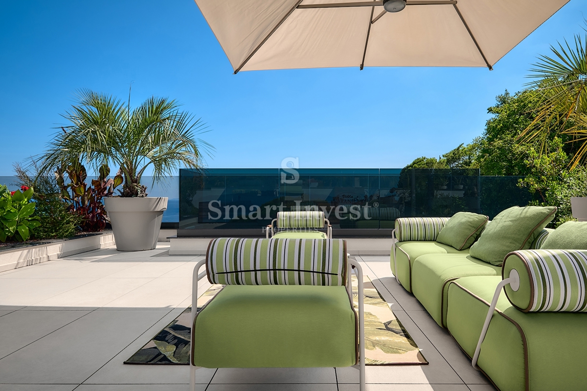 OPATIJA, luksuzni penthouse s strešnim bazenom in odprtim pogledom na morje (S3)