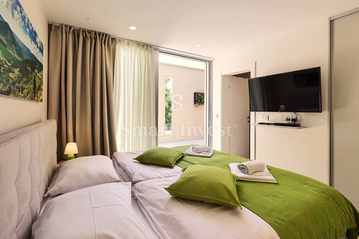 ISTRIA, MODERN VILLA WITH AMAZING VIEW OF MOTOVUN, for sale
