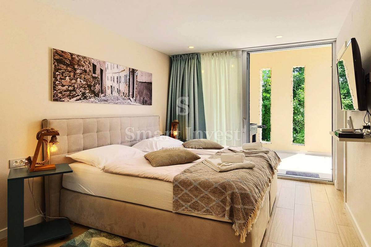 ISTRIA, MODERN VILLA WITH AMAZING VIEW OF MOTOVUN, for sale
