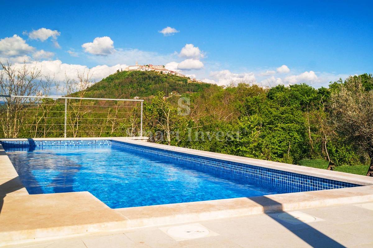 ISTRIA, MODERN VILLA WITH AMAZING VIEW OF MOTOVUN, for sale