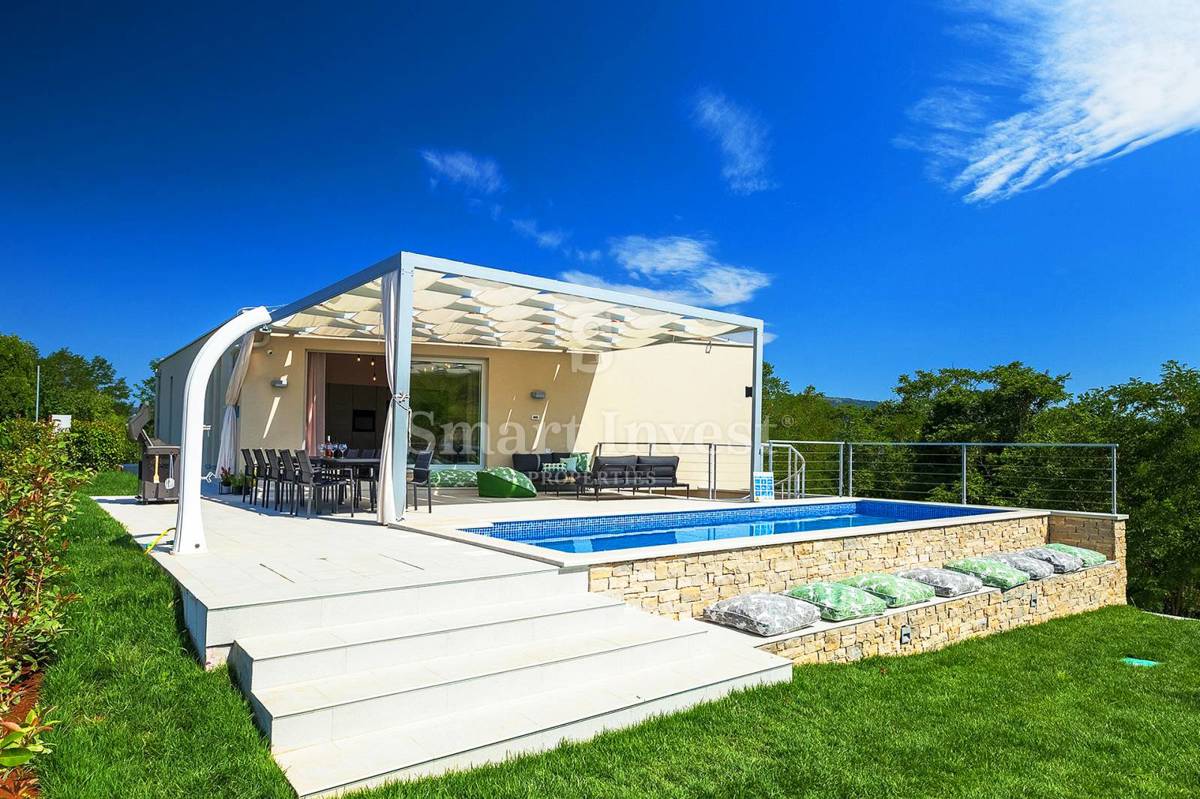 ISTRIA, MODERN VILLA WITH AMAZING VIEW OF MOTOVUN, for sale