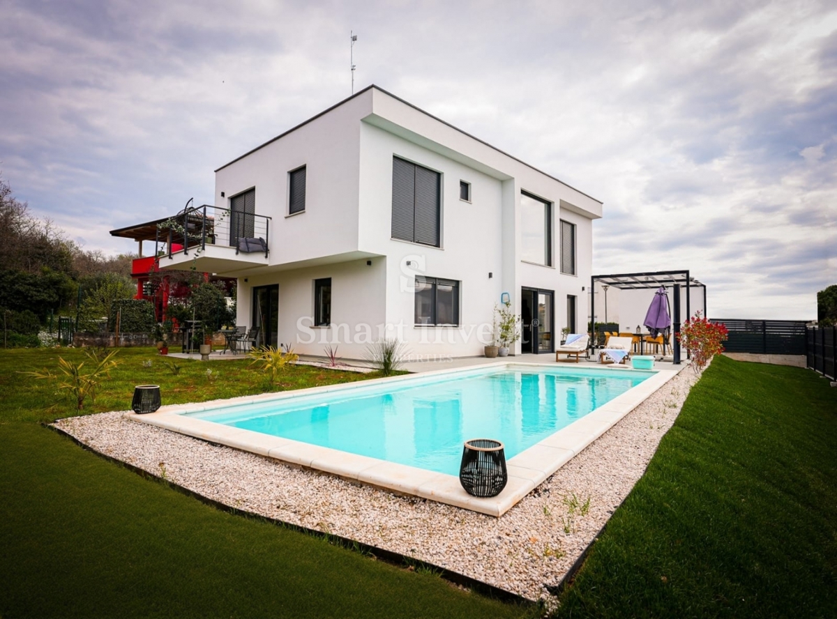 ISTRA - UMAG, moderna hiša z bazenom blizu morja