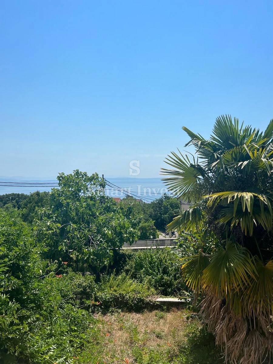 OPATIJA - POBRI, stara hiša z velikim vrtom in pogledom na morje