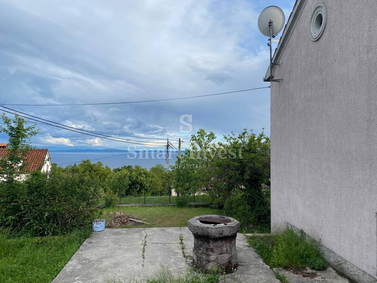 OPATIJA - POBRI, stara hiša z velikim vrtom in pogledom na morje