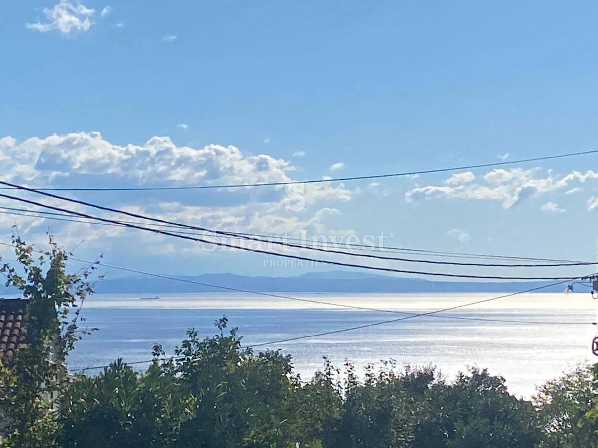 OPATIJA - POBRI, stara hiša z velikim vrtom in pogledom na morje