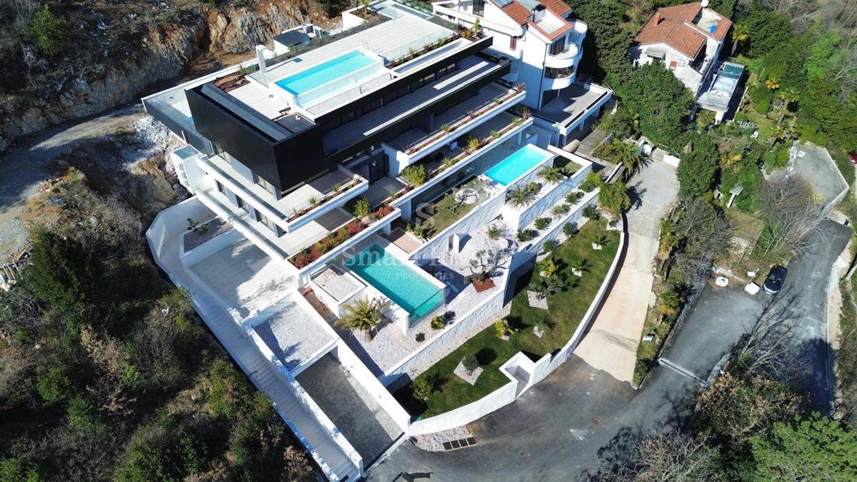 OPATIJA, novo luksuzno stanovanje z bazenom in vrtom