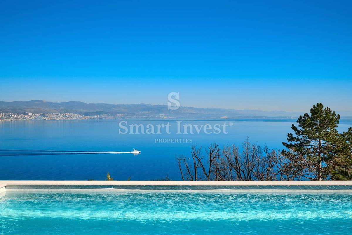 OPATIJA, novo luksuzno stanovanje z bazenom in vrtom