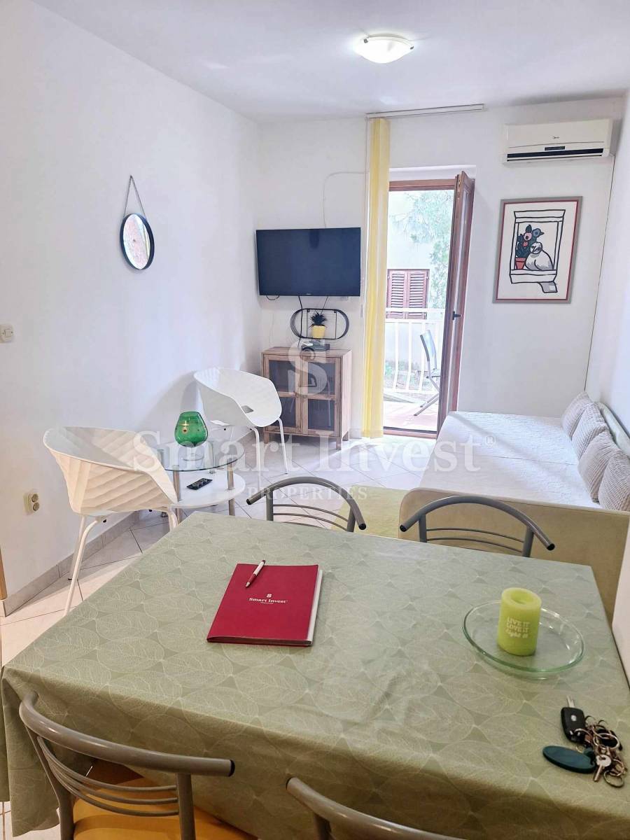 ISTRA - RABAC, dva apartmaja z vrtom in parkiriščem!