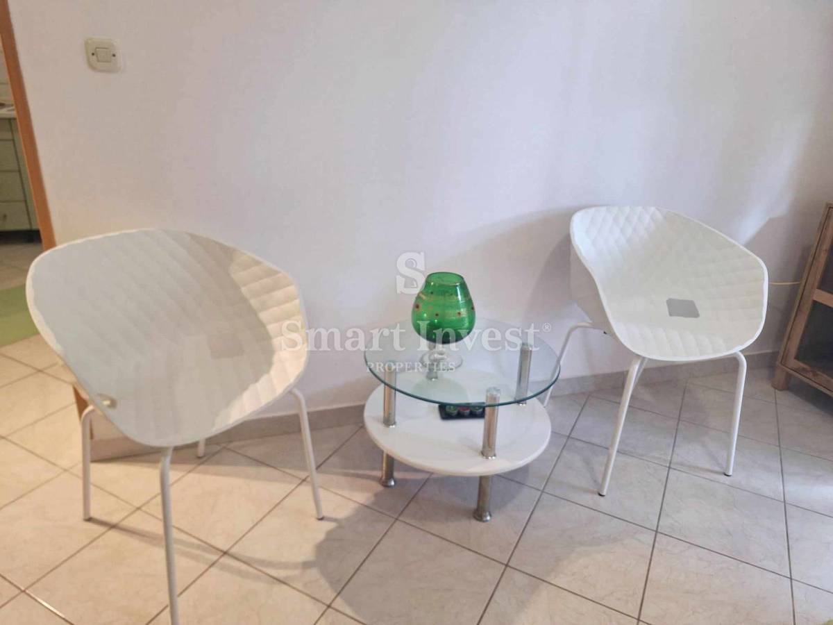 ISTRA - RABAC, dva apartmaja z vrtom in parkiriščem!