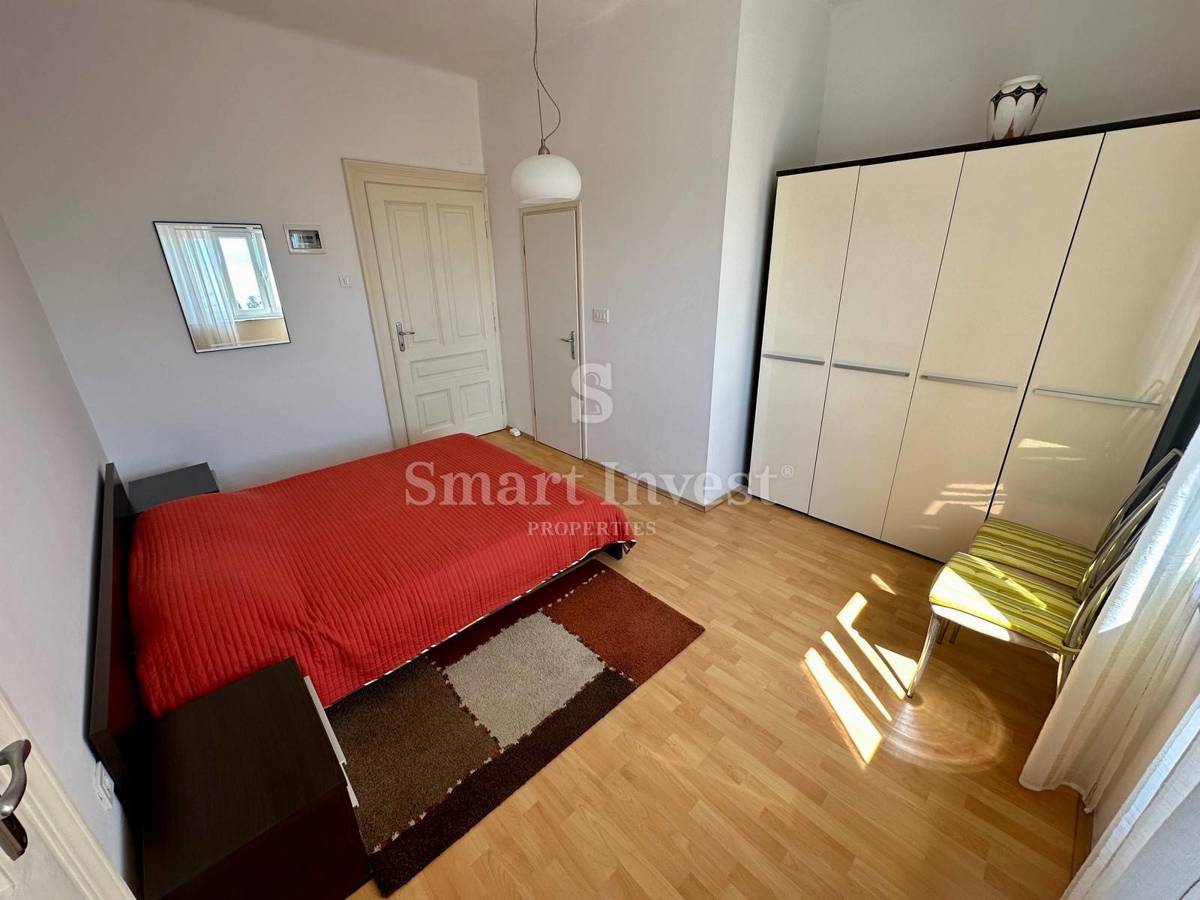 LOVRAN - CENTER, udobno stanovanje s parkiriščem in pogledom na morje
