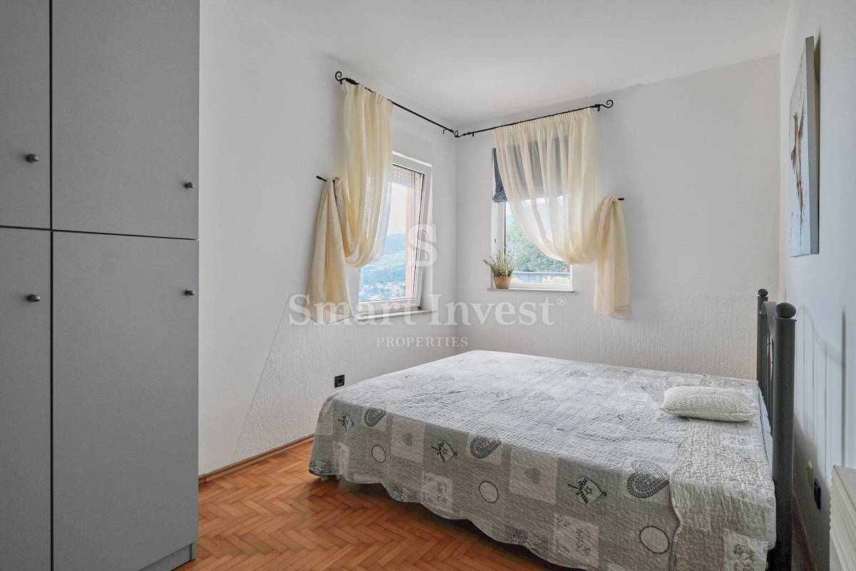 OPATIJA, 2-sobno stanovanje s teraso blizu morja