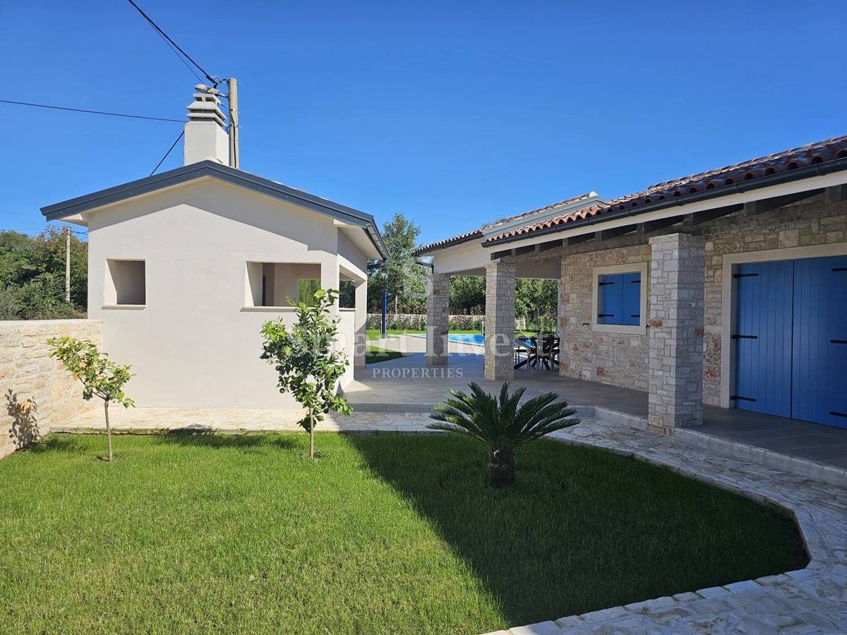 ISTRA - SVETI LOVREČ, očarljiva prenovljena istrska vila z bazenom
