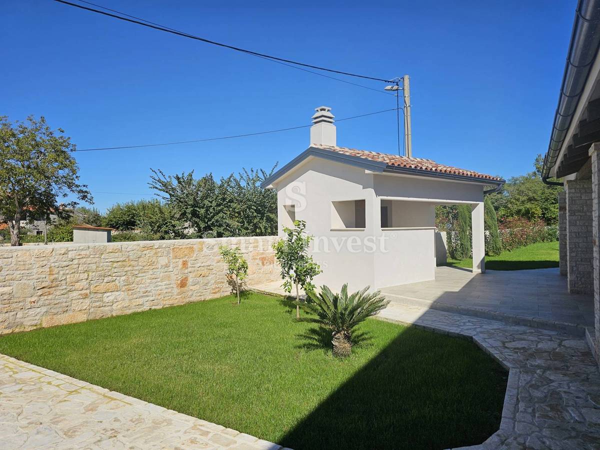 ISTRA - SVETI LOVREČ, očarljiva prenovljena istrska vila z bazenom