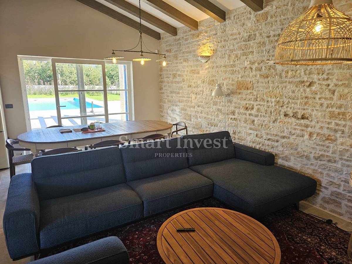 ISTRA - SVETI LOVREČ, očarljiva prenovljena istrska vila z bazenom