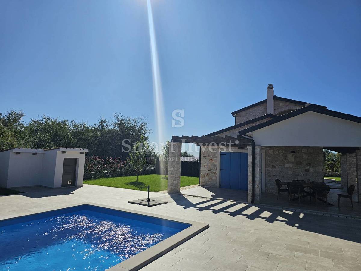 ISTRA - SVETI LOVREČ, očarljiva prenovljena istrska vila z bazenom