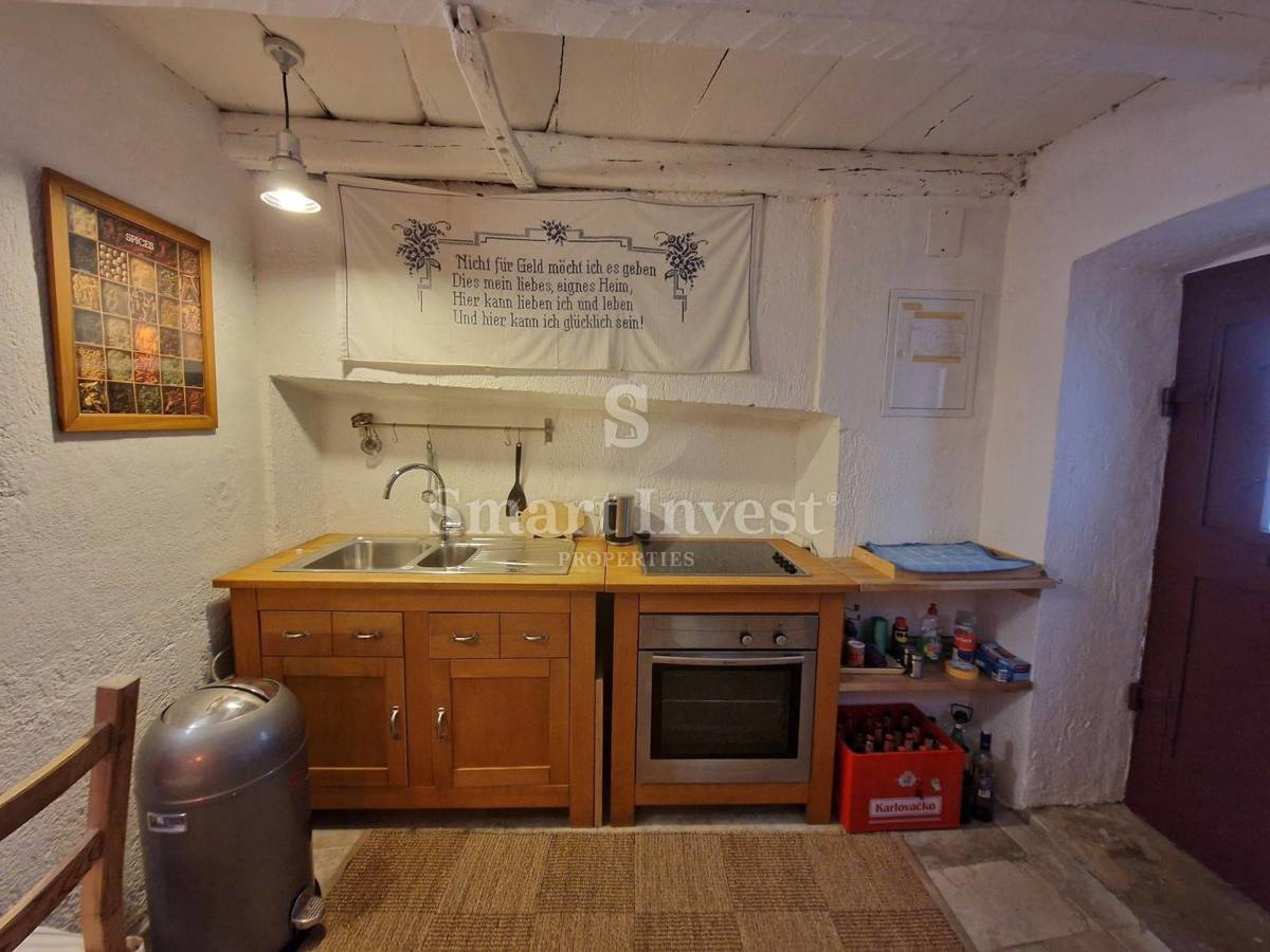 OTOK KRK - VRBNIK, hiša 100m2 s strešno teraso in pogledom na morje