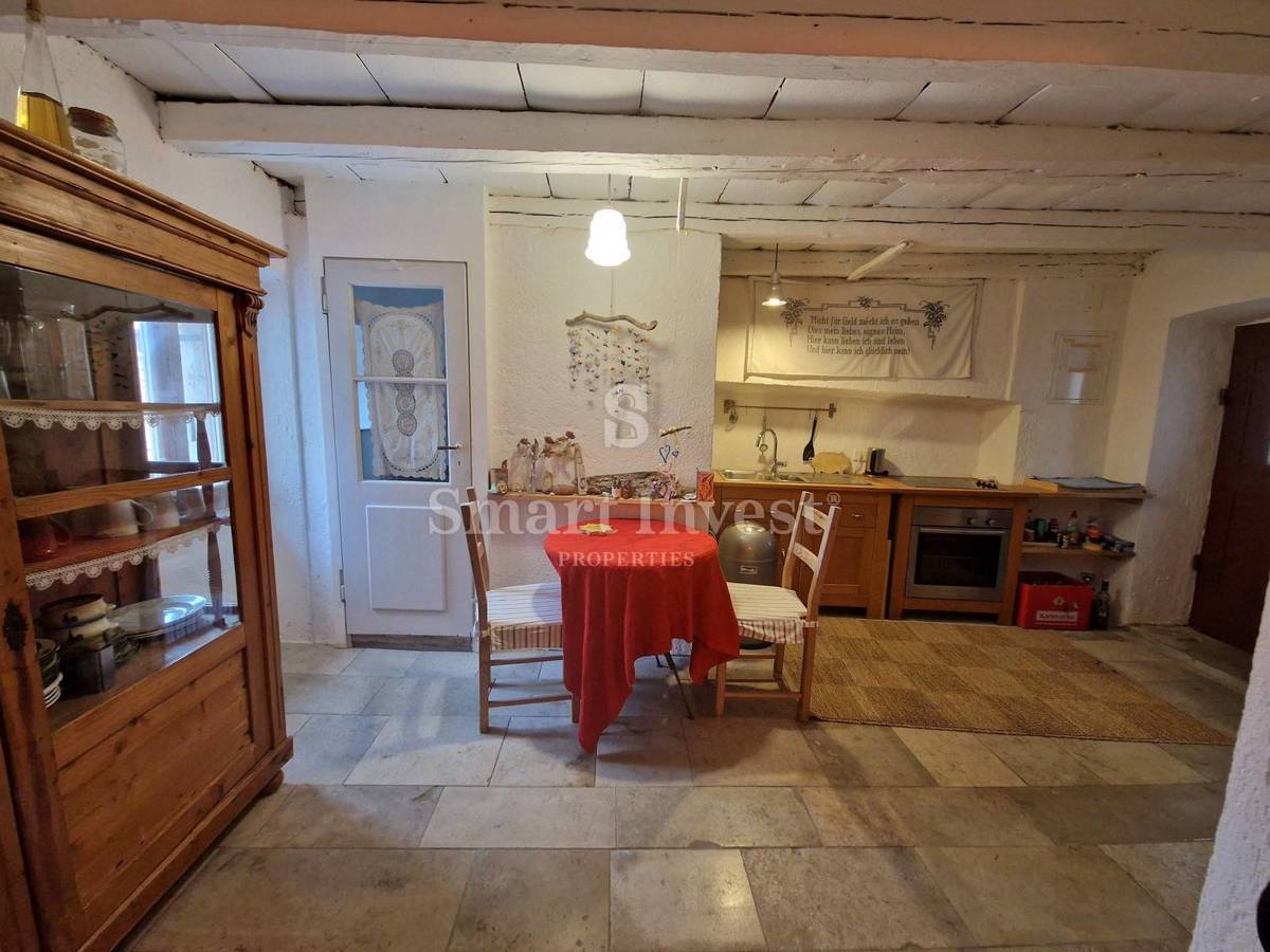 OTOK KRK - VRBNIK, hiša 100m2 s strešno teraso in pogledom na morje