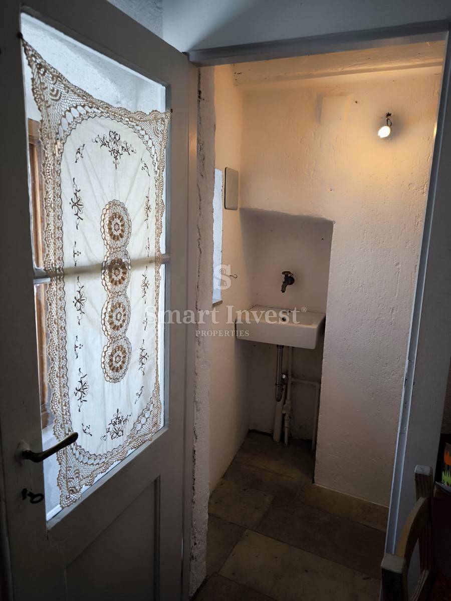 OTOK KRK - VRBNIK, hiša 100m2 s strešno teraso in pogledom na morje