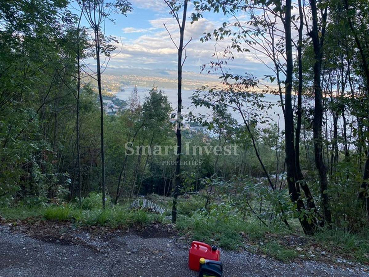 LOVRAN, gradbeno zemljišče 3055 m2 s pogledom na morje