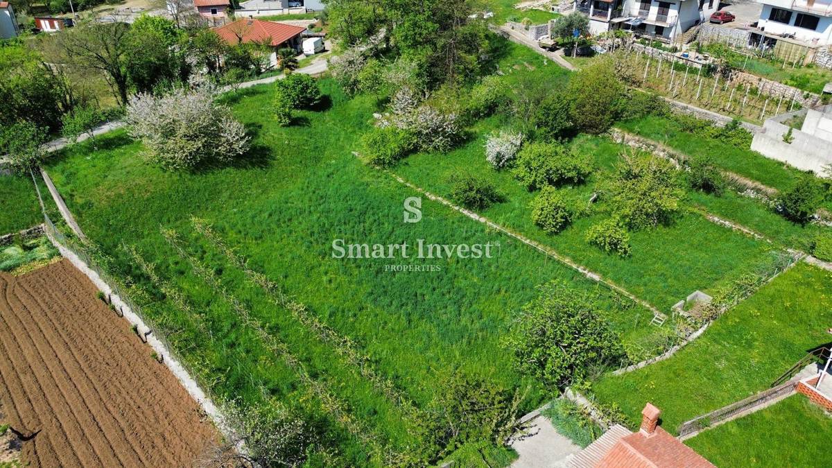 MATULJI - JUŠIĆI, gradbeno zemljišče 2728 m2