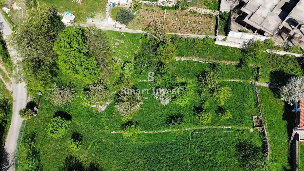 MATULJI - JUŠIĆI, gradbeno zemljišče 2728 m2