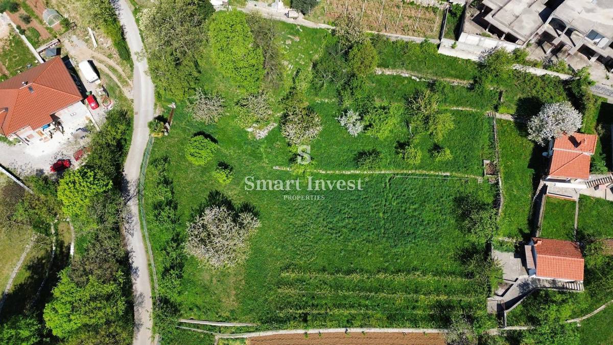 MATULJI - JUŠIĆI, gradbeno zemljišče 2728 m2