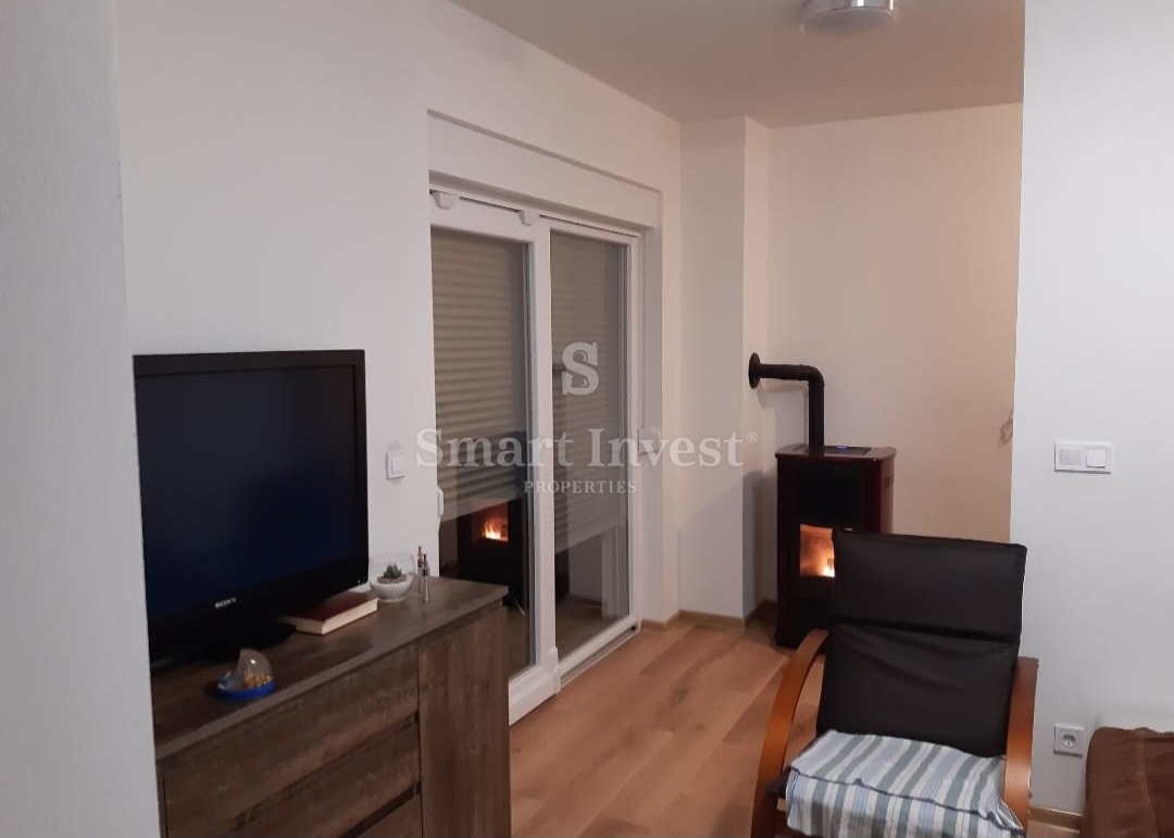 VIŠKOVO, 2-sobno stanovanje s pogledom na morje