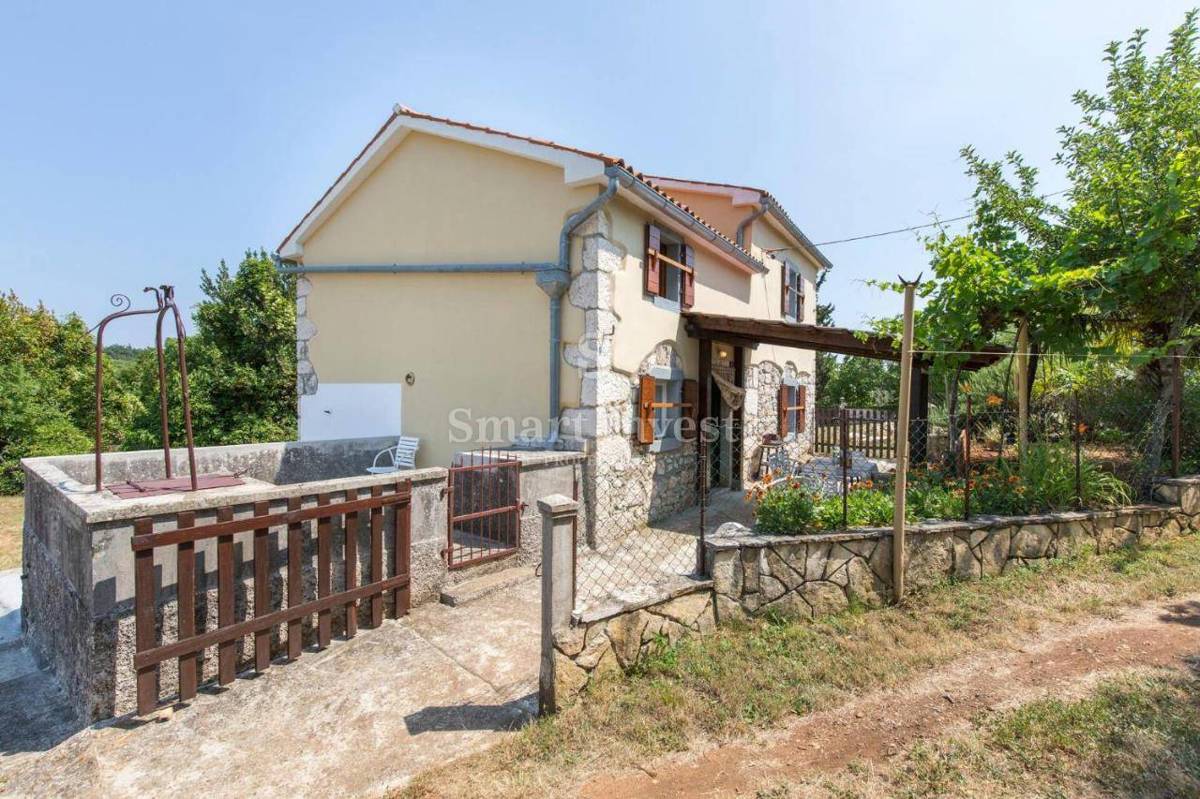 ISTRA - okolica RABCA, istrska kamnita hiša 11 km oddaljena od morja