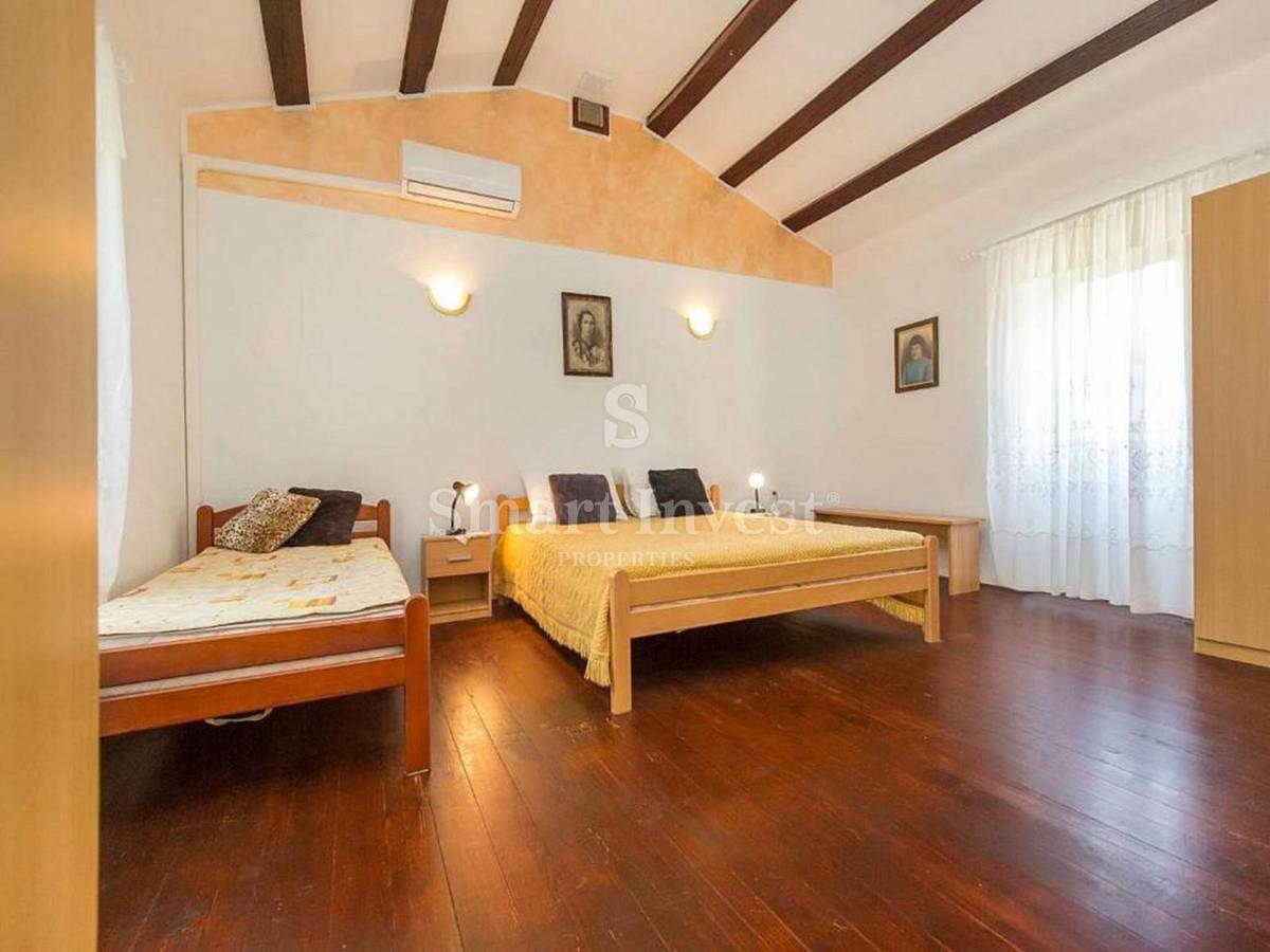 ISTRA - okolica RABCA, istrska kamnita hiša 11 km oddaljena od morja