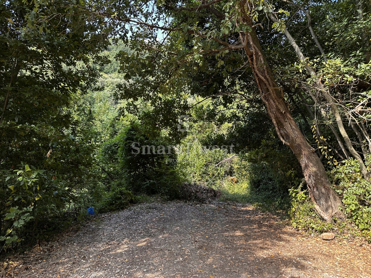 Zemljišče Mošćenička Draga, 2.285m2