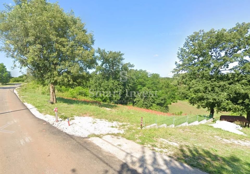 ISTRA - SVETVINČENAT, zemljišče velikosti 1215 m2 z gradbenim dovoljenjem za vilo