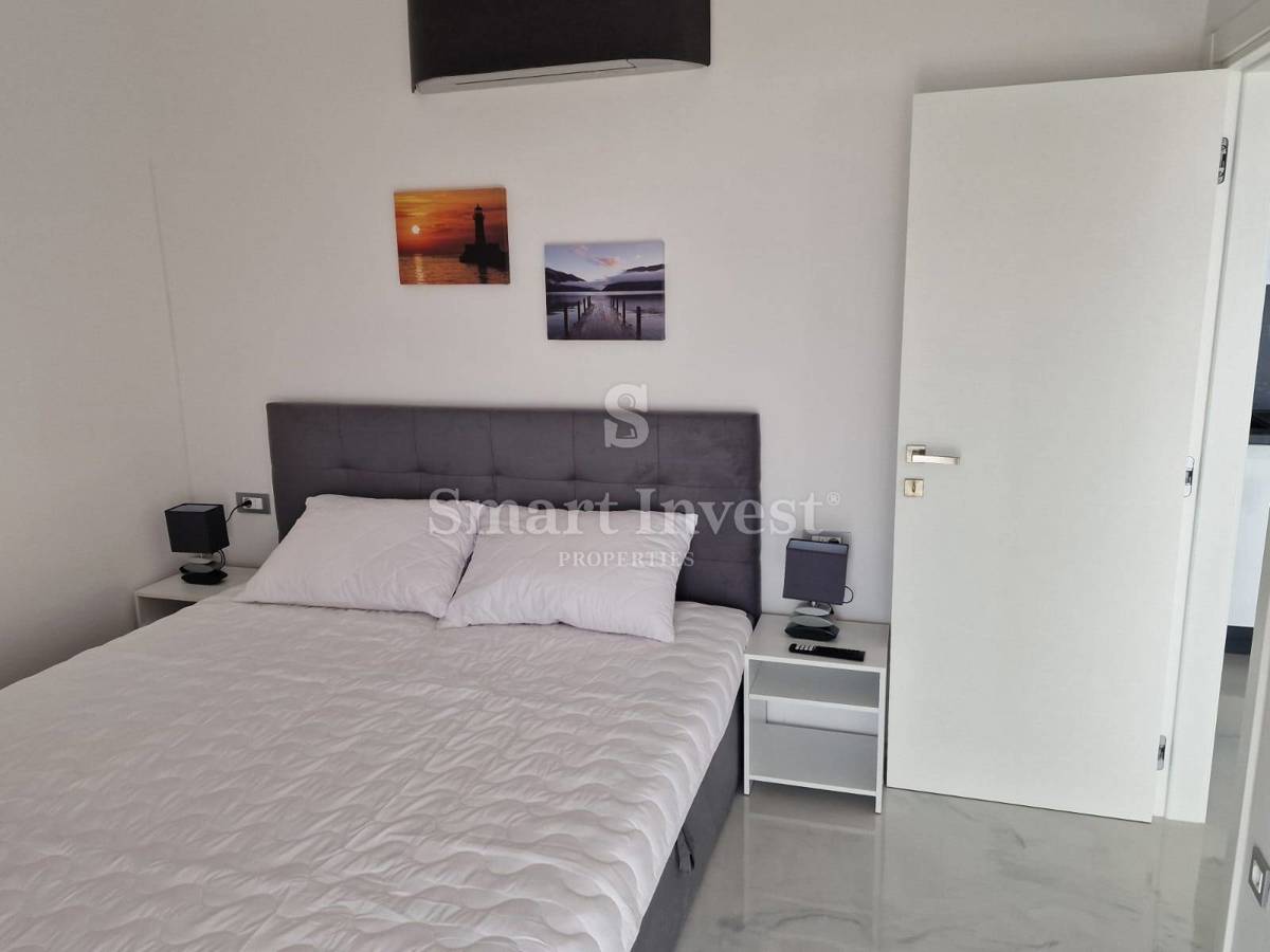 OPATIJA - BREGI, stanovanje s pogledom na morje, bazenom in parkiriščem