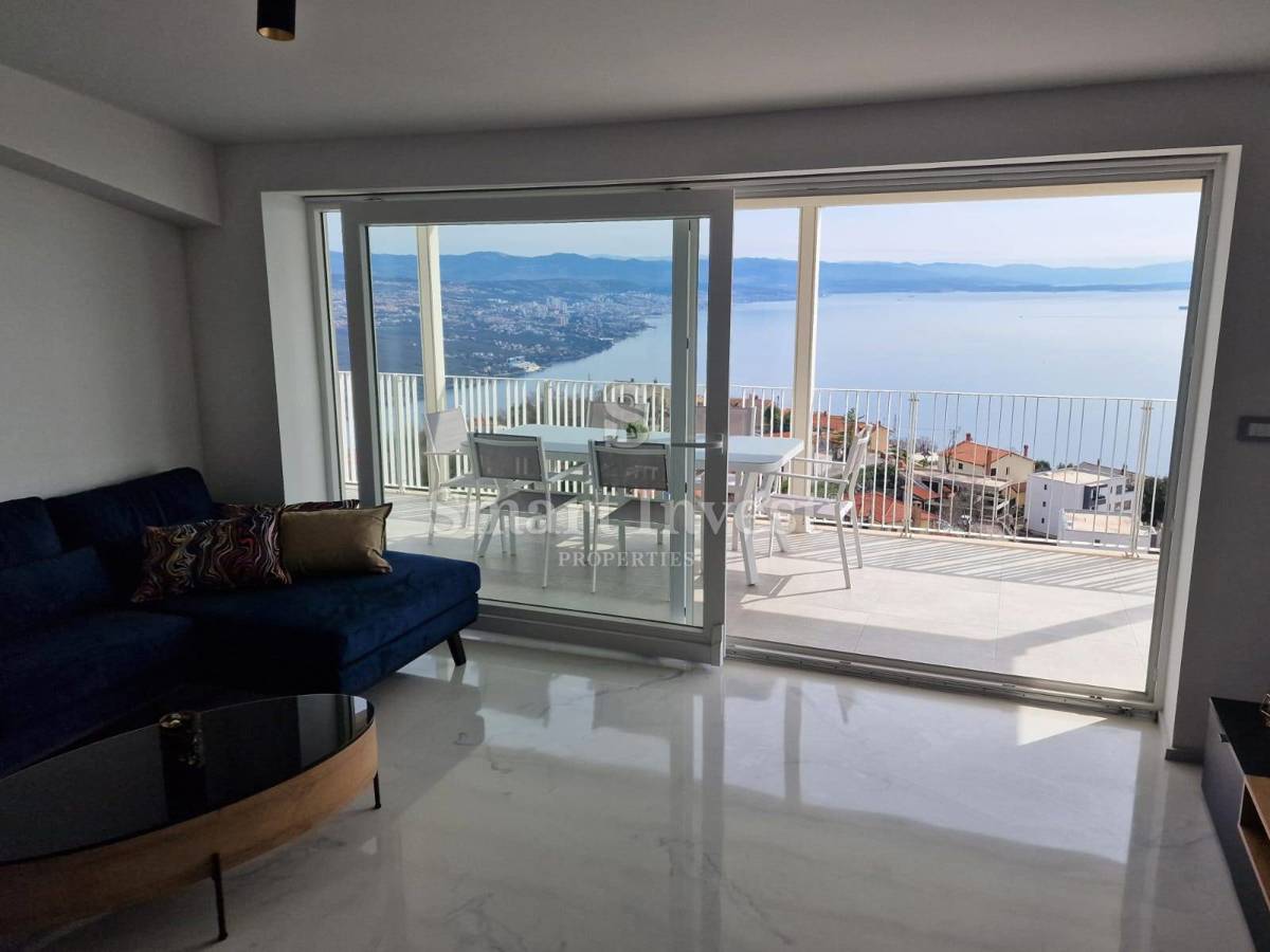 OPATIJA - BREGI, stanovanje s pogledom na morje, bazenom in parkiriščem