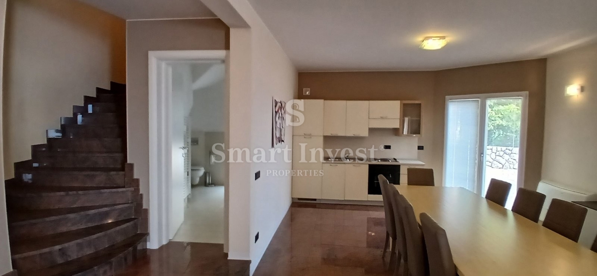 LOVRAN, samostojna hiša s panoramskim pogledom na morje