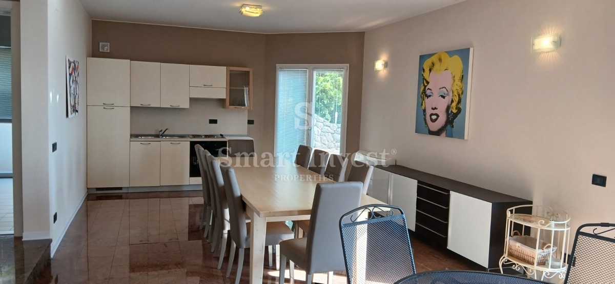 LOVRAN, samostojna hiša s panoramskim pogledom na morje