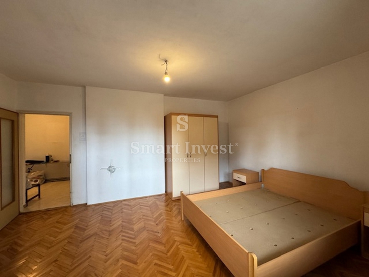 OPATIJA, stanovanje 63 m2 z balkonom, za prenovo