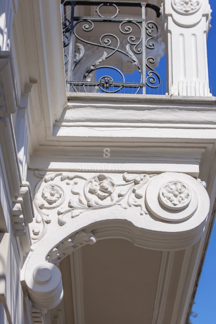 OPATIJA, luksuzno stanovanje z balkonom v stari vili blizu morja