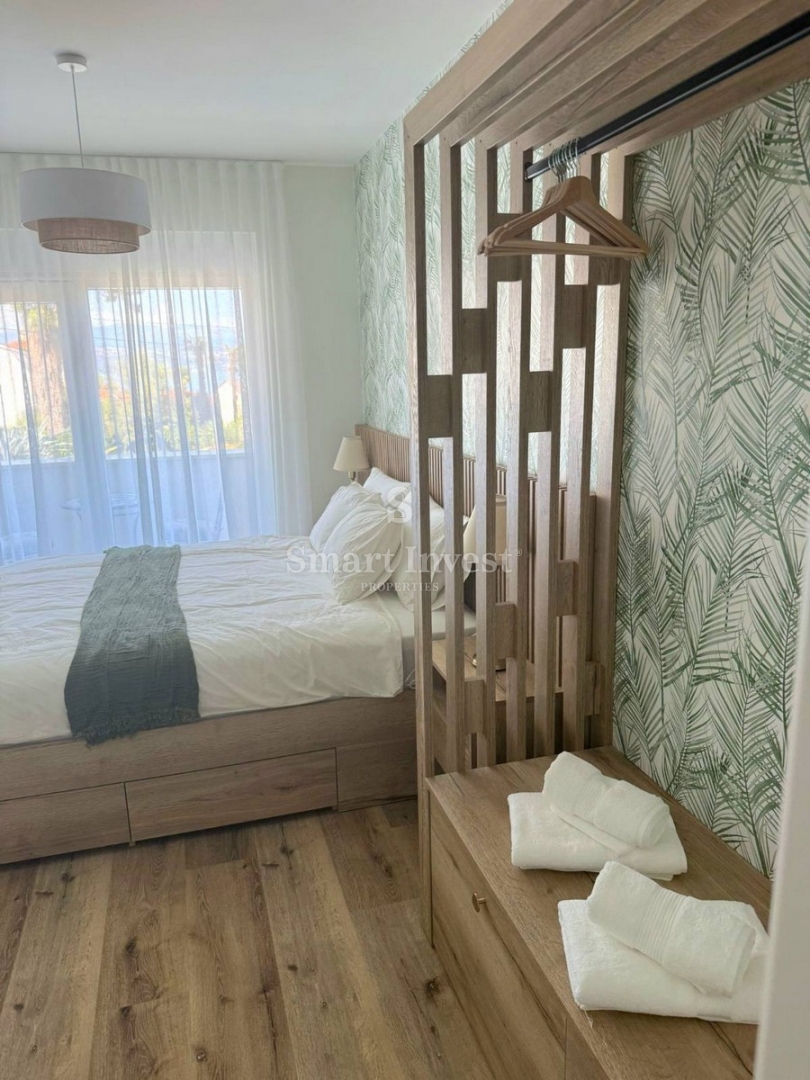 LOVRAN, luksuzno stanovanje z bazenom v bližini morja