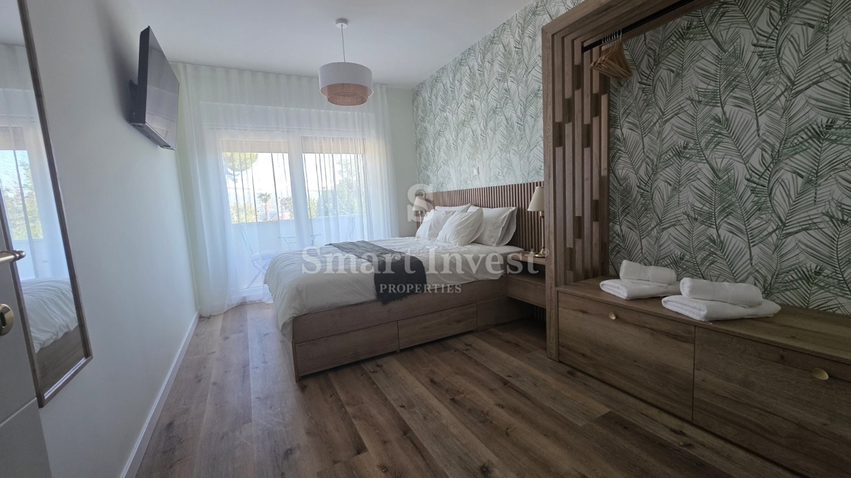 LOVRAN, luksuzno stanovanje z bazenom v bližini morja