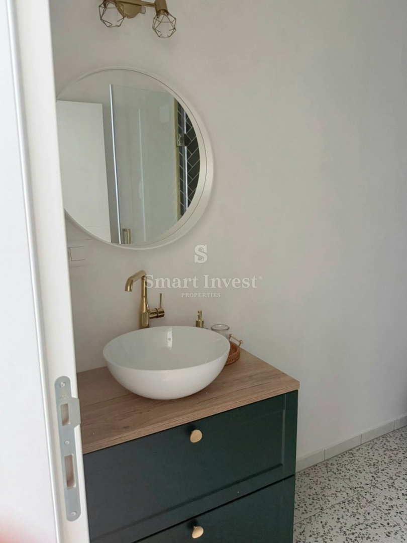 LOVRAN, luksuzno stanovanje z bazenom v bližini morja