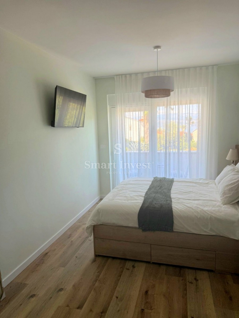 LOVRAN, luksuzno stanovanje z bazenom v bližini morja