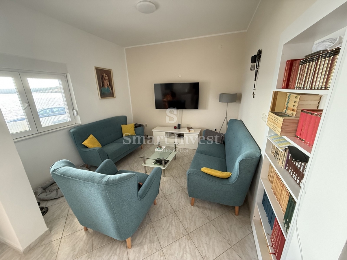 Hiša Posedarje, 200m2