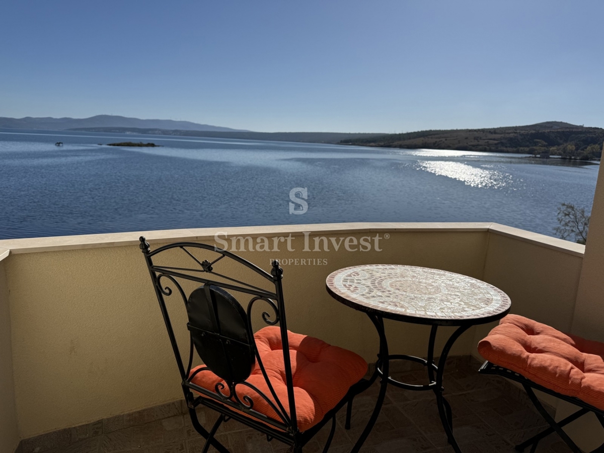 Hiša Posedarje, 200m2