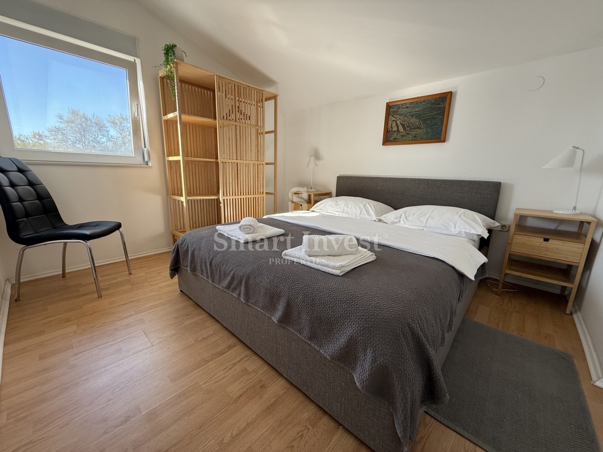 Hiša Posedarje, 200m2