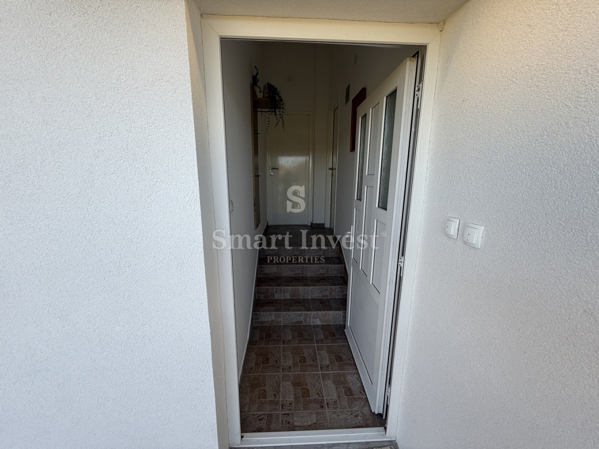 Hiša Posedarje, 200m2