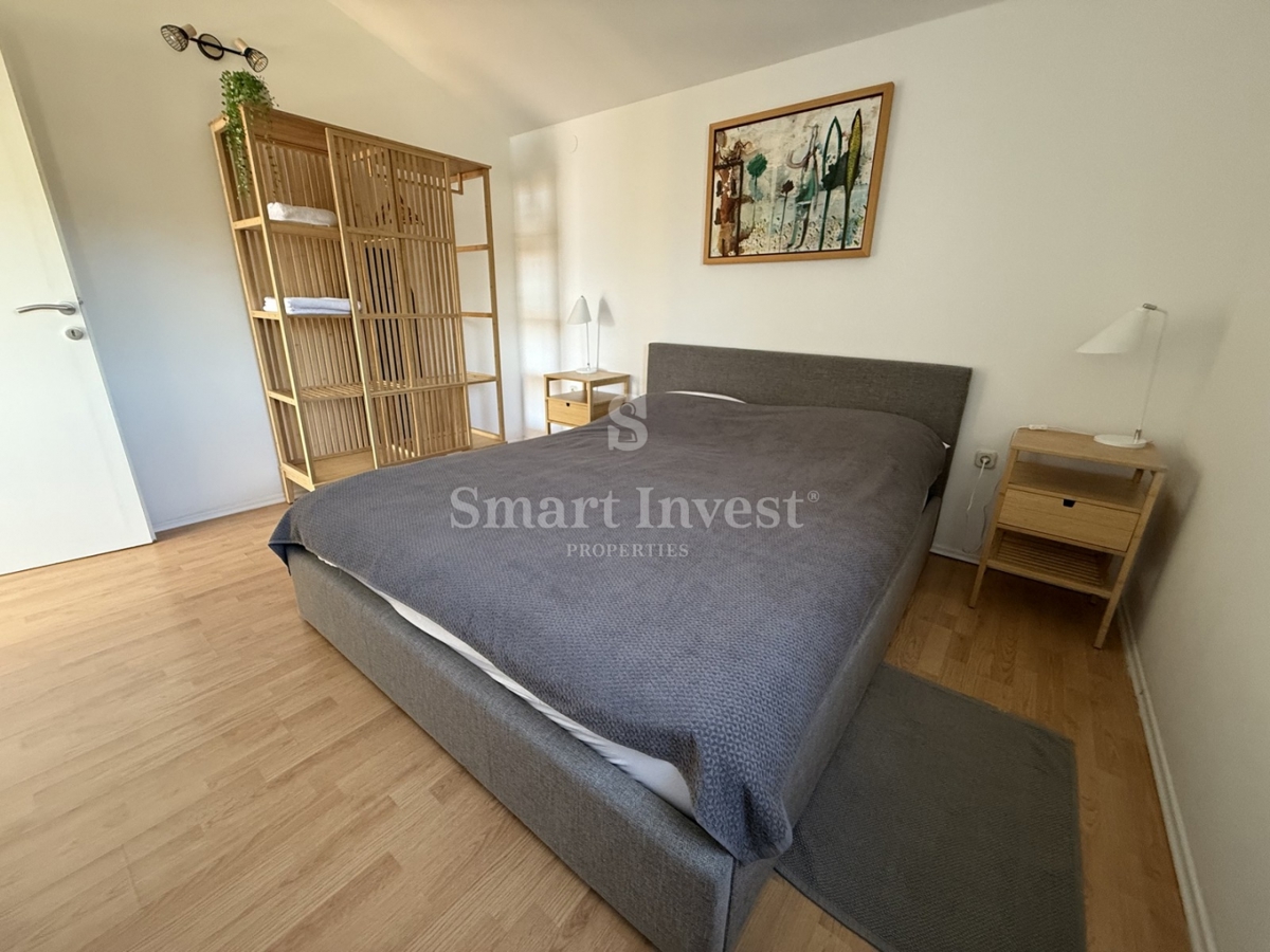 Hiša Posedarje, 200m2